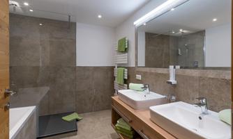 Fischerwirt_Hausbergstrasse_1_Walchsee_09_2021_Zim