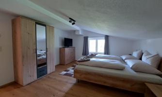 Kaiserwinkl_Schöne Aussicht_Schlafzimmer 2/3