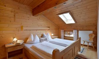 Hacklhof Appartement 2 - Schlafzimmer