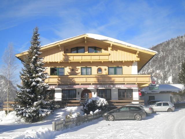 Pension Essbaum - Familie Ederegger