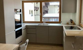 2726a656-df23-472e-8427-7e08f9e0a5f2