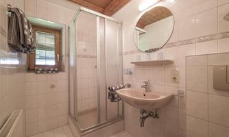 Appartement C - Badezimmer