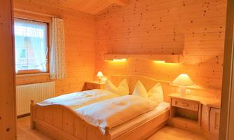 Schlafzimmer 1  Bild 2