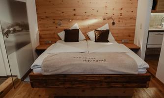 Schlafzimmer Kaiser Alpengruß