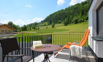 Ap. FAMILY Fam. Daxauer HOLZNER