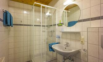 Appartement B - Badezimmer