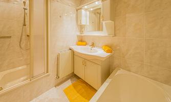 Apartment Tirol.Exklusiv Badezimmer