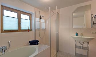 Kronbichlhof-Koessen-Staffen-29-Badezimmer