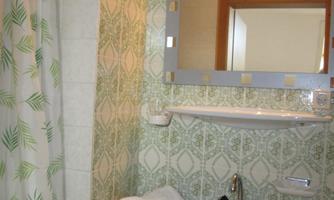 Zimmer 11 Badezimmer