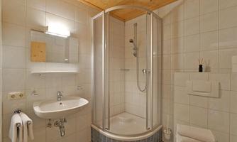 Hacklhof Appartement 2 - Badezimmer