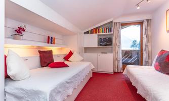 Einzelbettzimmer mit Schlafsofa