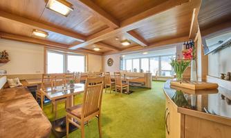 Hotel Frühstücksraum 2025