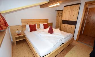 Schlafzimmer mit Dachgaube