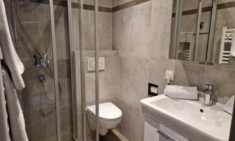 Badezimmer Wohnung 1