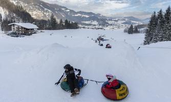 Snowtubing-bei-Staffnerhof-Ferienwohnungen
