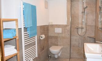 Haus Lindeneck, Fewo klein, Bad