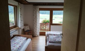 Schlafzimmer 3 Betten