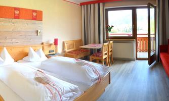 Ap. SUPERIOR Fam. Daxauer HOLZNER