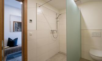 Ferienwohnung_Waldesruh_Koessen_Badezimmer_Dusche