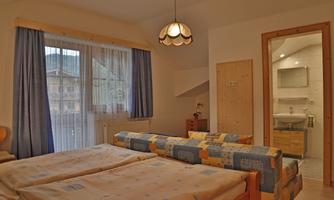 Staffenberg Schlafzimmer Bad