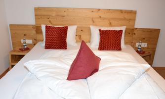 Schlafzimmer mit Balkon