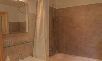 Family Plus Chalet Badezimmer