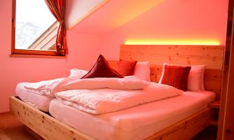 Schlafzimmer mit Dachgaube