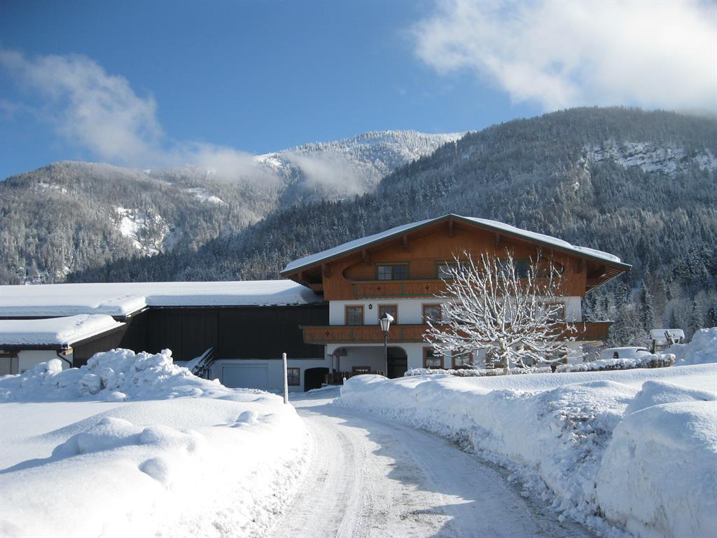 Bauernhof Oberhochstätt - Fam. Schuster