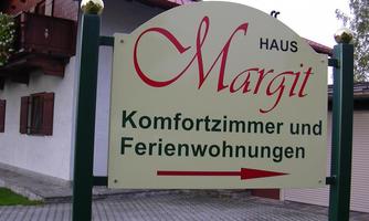 Hinweisschild/HausMargit/Kössen/Kaiserwinkl