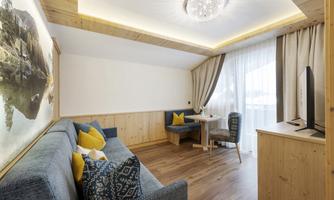 Suite Heimatgefühl_2_Hotel Riedl in Kössen_(C) Fot