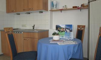 Küchenzeile m Essplatz