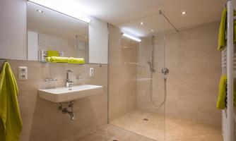 Haus Florian Koessen FeWo UG - Badezimmer