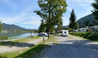 Terrassencamping_Stellplatz_Panorama2red