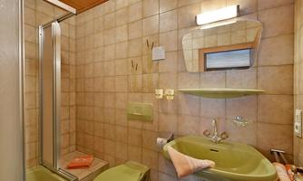 k-Huettwirt-Koessen-Huette-33-Zimmer-8-Badezimmer-