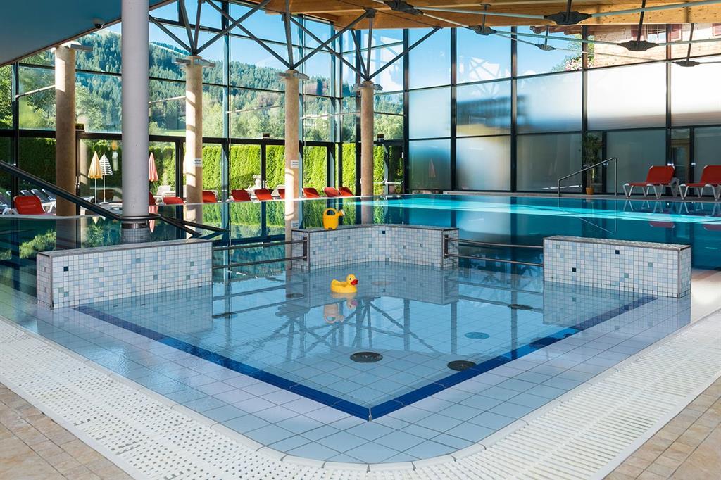 zelt hochwertig KTT Extra großes für 10–12 Personen (B), Familien-Kabinenzelt, 2 Zimmer, 3 Türen und 3 Fenster mit Netz, gerade Wand, wasserdicht, doppellagig, großes Zelt für Outdoor, Picknick, Camping Sport & Freizeit Color:SIGNATURE BLACK Wie lassen sich handgefertigte transit seats