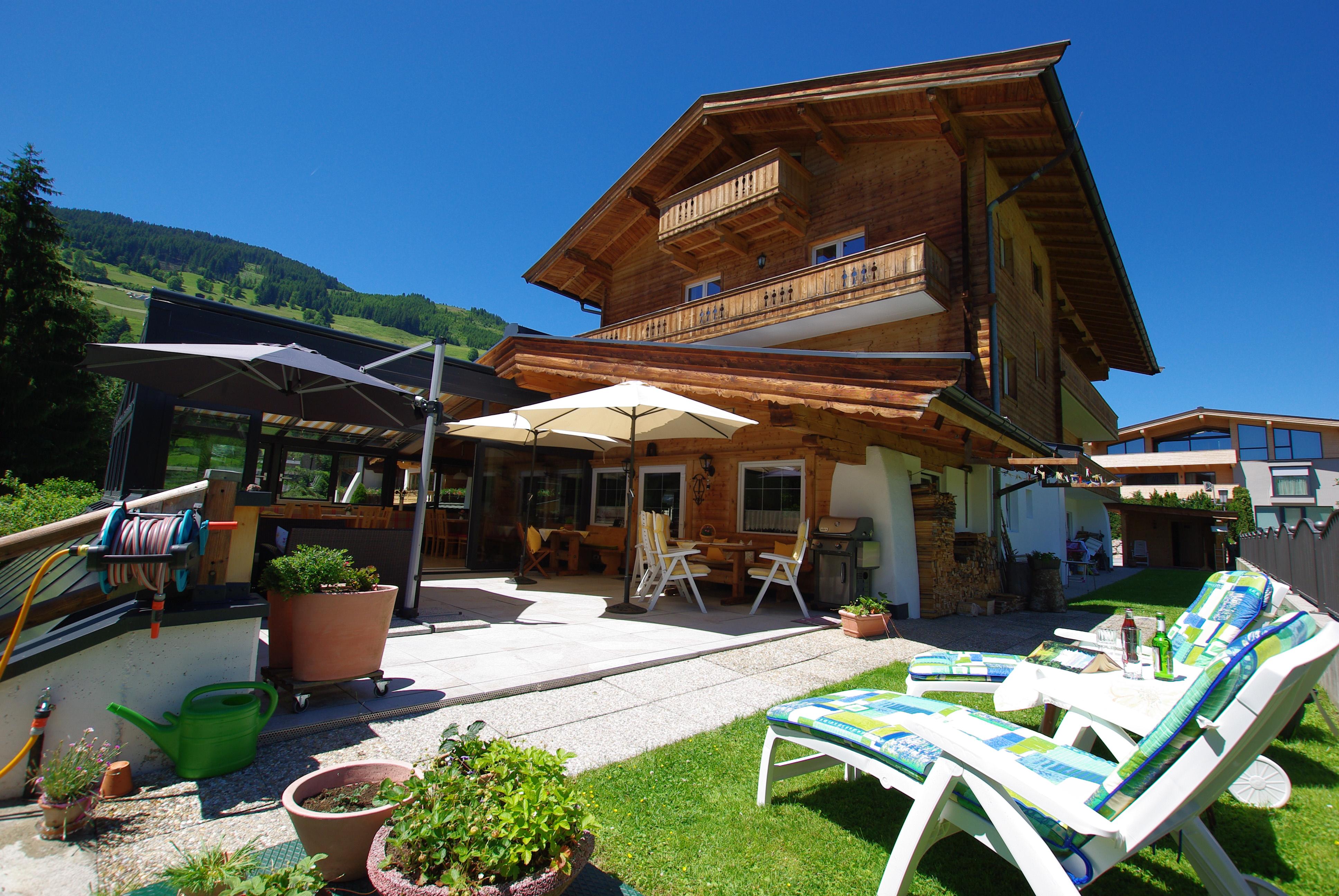 Heike, Hotel-Pension