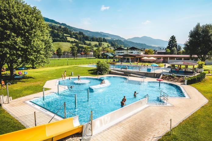 Freizeitanlage-Schwimmbad Brixen im Thale
