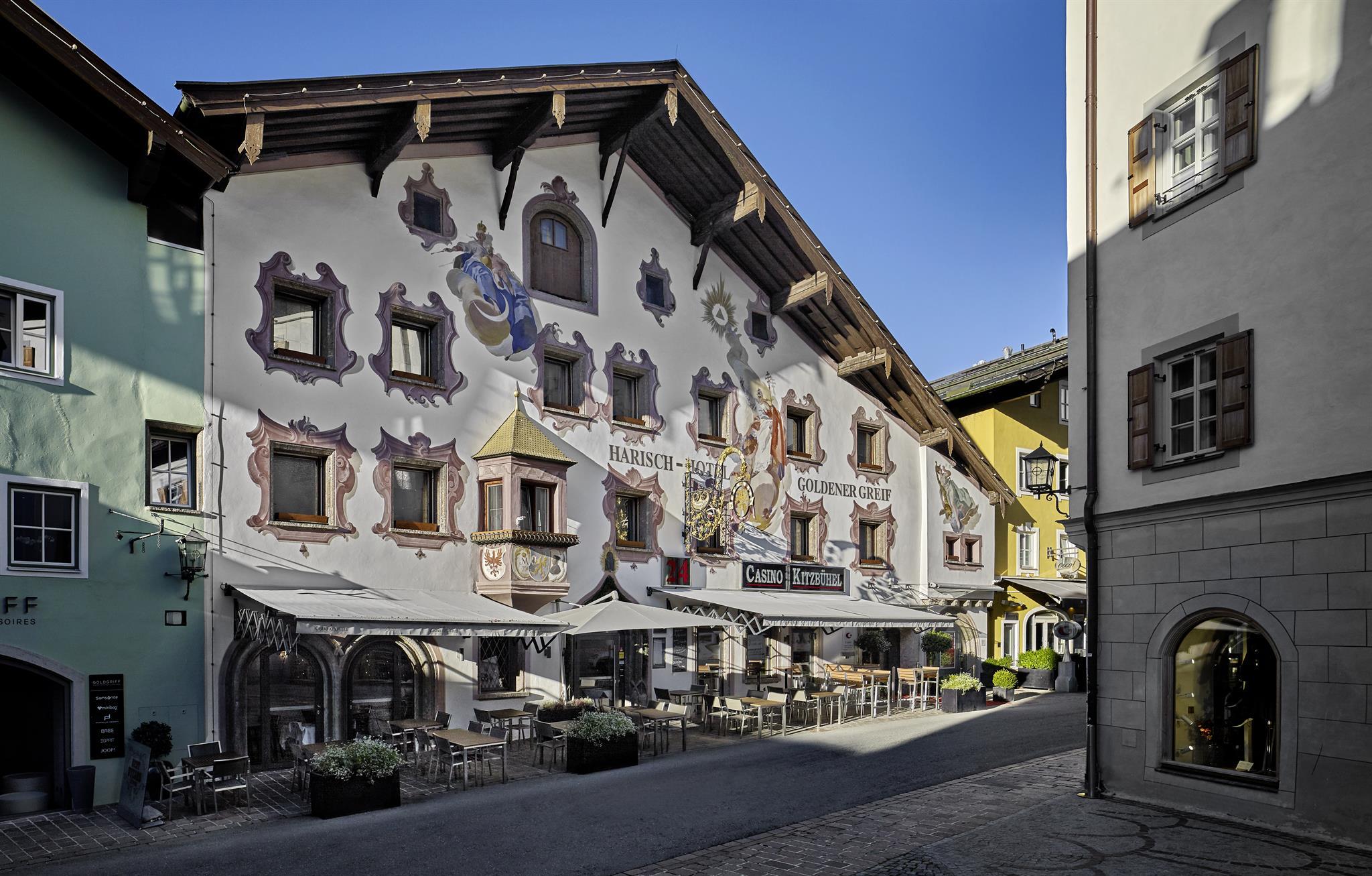Goldener Greif, Hotel