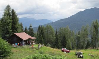 Unsere Almhütte mit Gästan