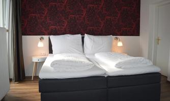 Doppelzimmer Deluxe mit Balkon (Nichtraucher) 2-4