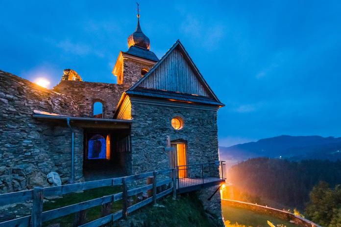Burg Glanegg - historischer Mittelpunkt des Glantales
