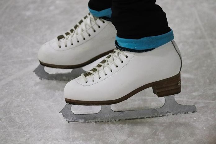 Eislauf- & Eishockeyplatz