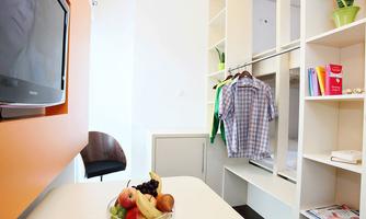 modernes 4-Bett-Zimmer
