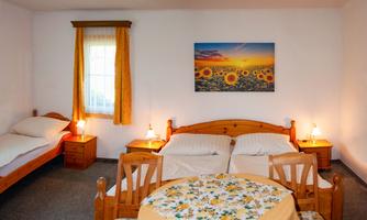 Landhaus-Widmeyer_Fewo4-Schlafzimmer-3