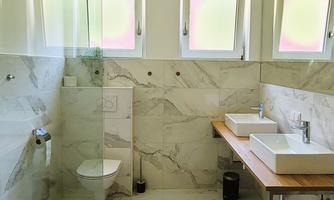 Bathroom 1-2