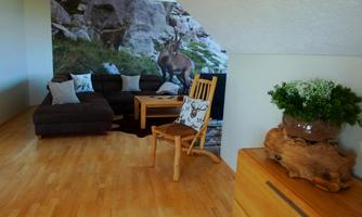 Wohnzimmer aus Lese-Ecke