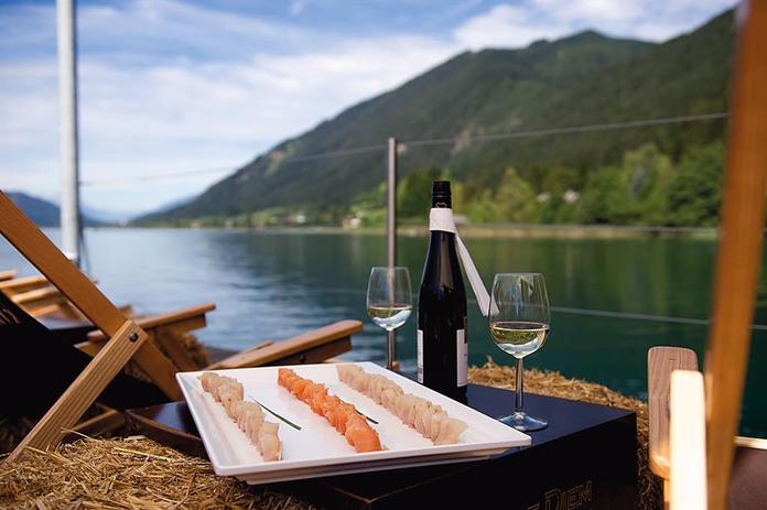 Wanderung mit Fischverkostung auf dem Floß