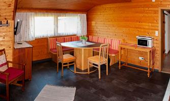 Landhaus-Widmeyer_Fewo7_Essbereich-Küche
