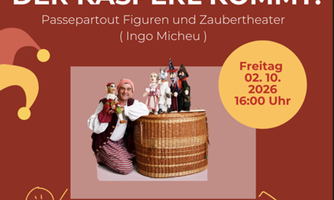 Ein Plakat für eine Veranstaltung mit dem Titel "Der Kasperl kommt!" Es zeigt eine bewegte Puppe und einen Clown, der zur Zaubershow einlädt.
