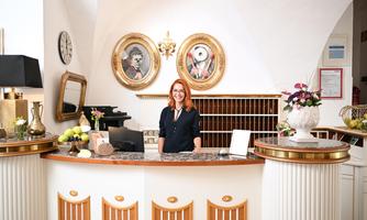 You will be greeted by a friendly team at the reception.